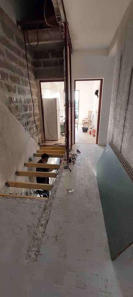 Division d'une maison en deux studios — Bordeaux (8)